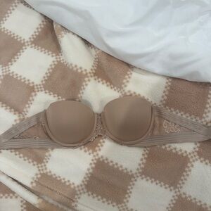 Maidenform Beige Lace Bra